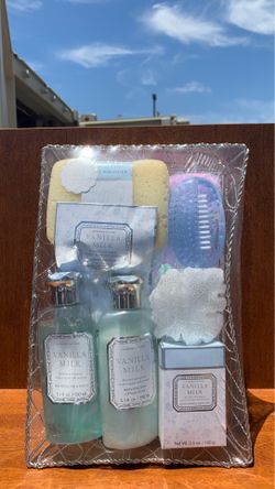 Brand New Bath Set