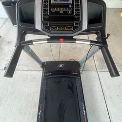 Nordic track Treadmill 