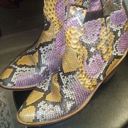 Wondering Coyote Boots Size 39