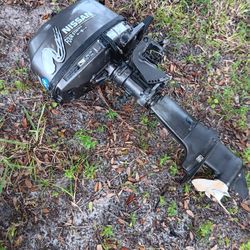 Boat Motor Nissan 6 hp 4 Stroke