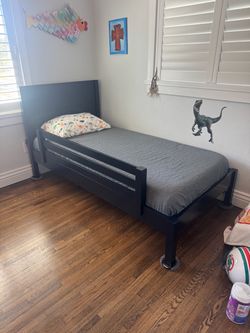 Pottery Barn Parke Twin Bed