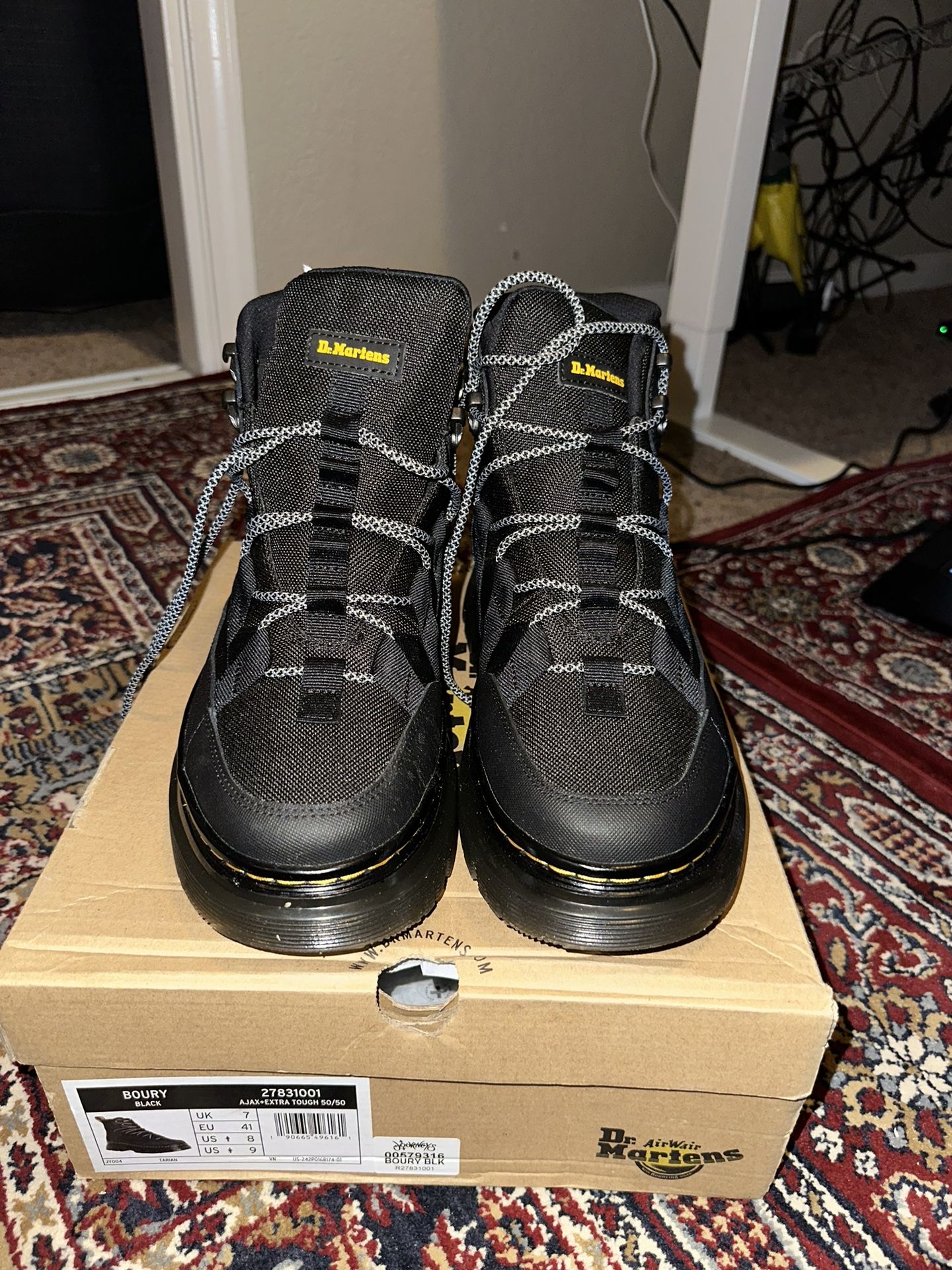 DR. MARTENS BOURY LEATHER CASUAL BOOTS