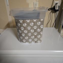 Animal Food Storage Container