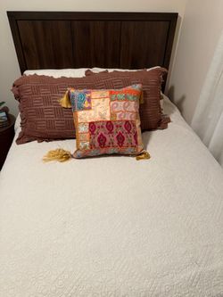 Bedroom set
