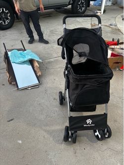 Dog stroller