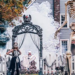 Halloween Mausoleum Archway. $200 Obo