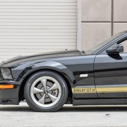 2006 Ford Mustang