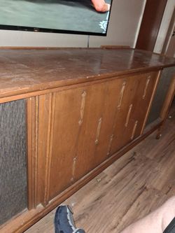 Sylvania solid state radio
