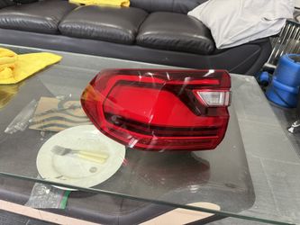 2020 Bmw X7 Left Taillight