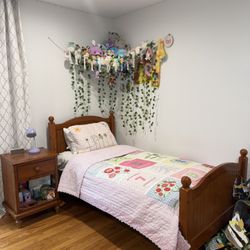 Pottery Barn Furniture Set