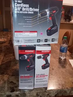 3 drill master 18 volt En Caja Nuevos Y Una Air Nailer Staples Nueva Por $170