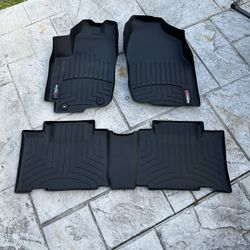 Toyota RAV4 WeatherTech Floor Mats