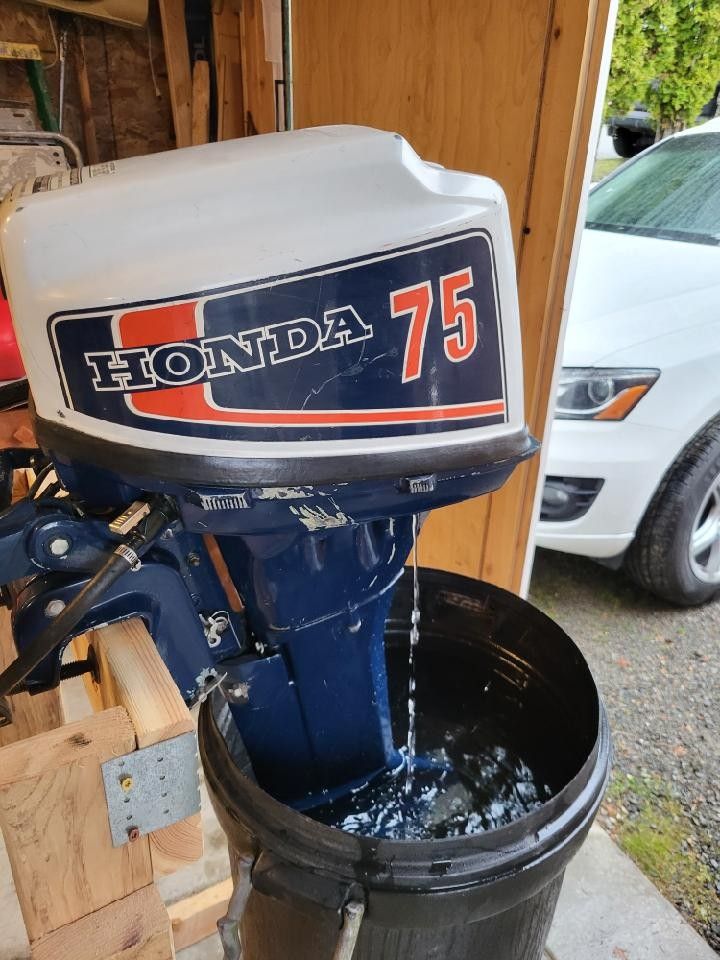  Honda Outboard motor 7.5