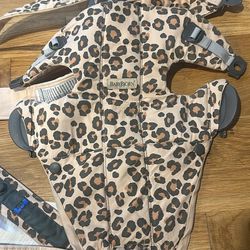 BabyBjorn Mini Beige Leopard Baby Carrier 