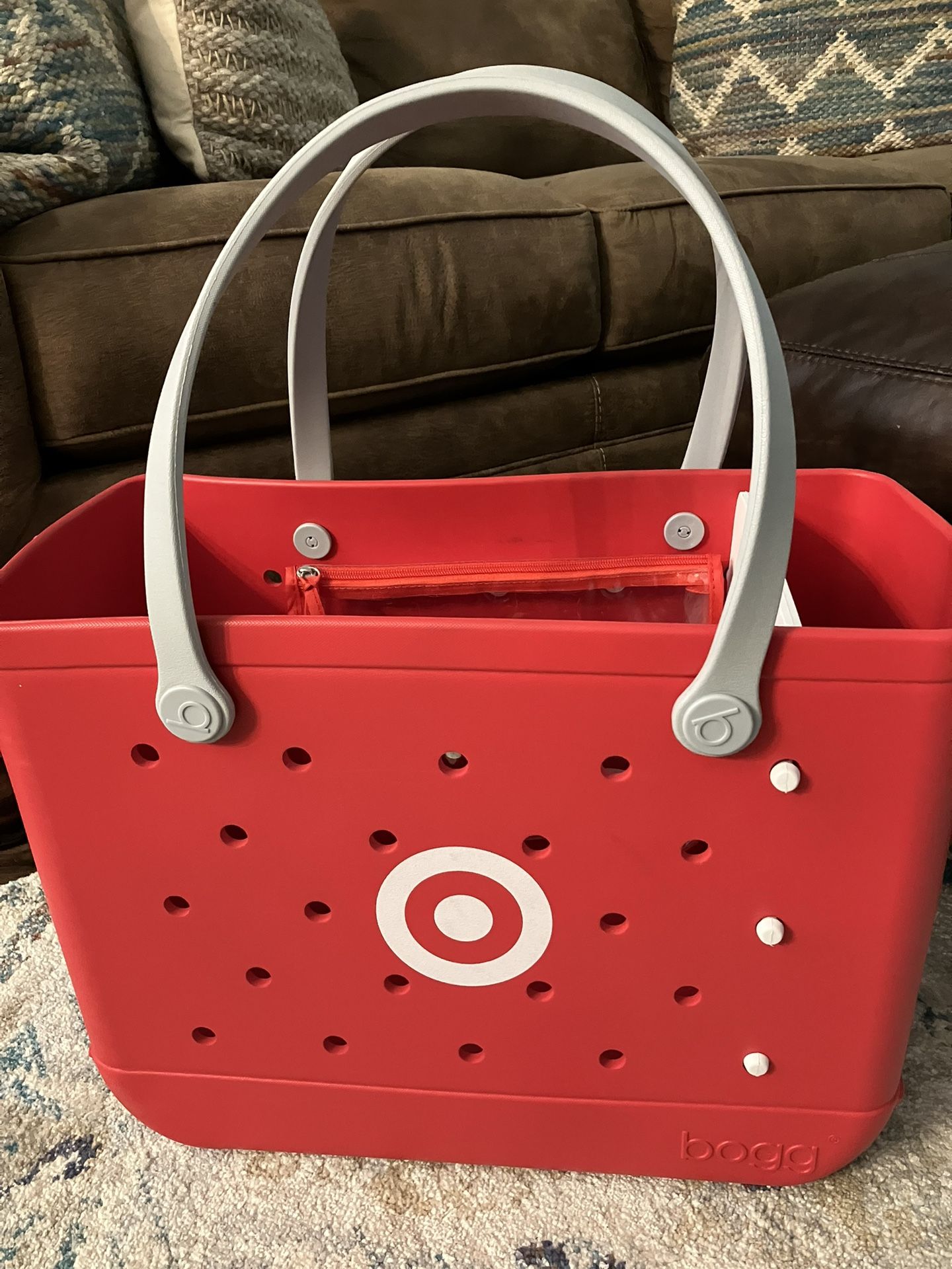 Huge Target Bogg Bag Original Bullseye Tote Bag with Pouches &. Bogg Branded White Divider Accessory Excellent Condition Like Brand New! MSRP $120