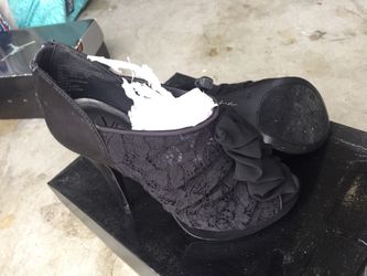 Kardashian Kollection Heels