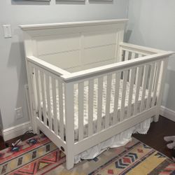 Oxford Baby Crib With Toddler Conversion 