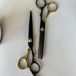 Scissors And Shears/ Razor Holders