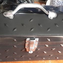 NICE BLACK TOOL BOX GOOD CLEAN CONDITION..CLICK ON PICTURE YOU WILL GET FULL PICTURE SIZE 