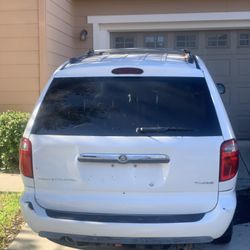 2005 Chrysler Town & Country
