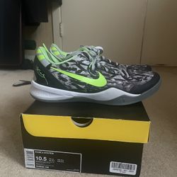 Nike Kobe 8 ‘Graffiti’ Size 10.5