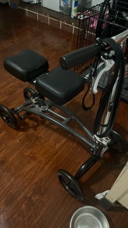 Scooter for broken leg