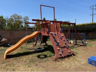 Free playground set