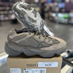 Adidas Yeezy 500 “Clay Brown”
