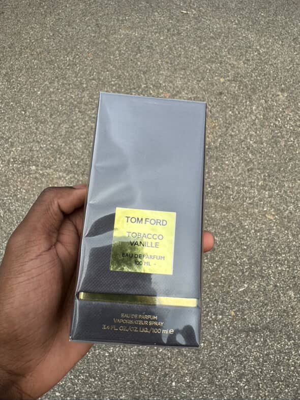Hellstar T-Shirt M /Tom Ford Tobacco Vanille 100ml