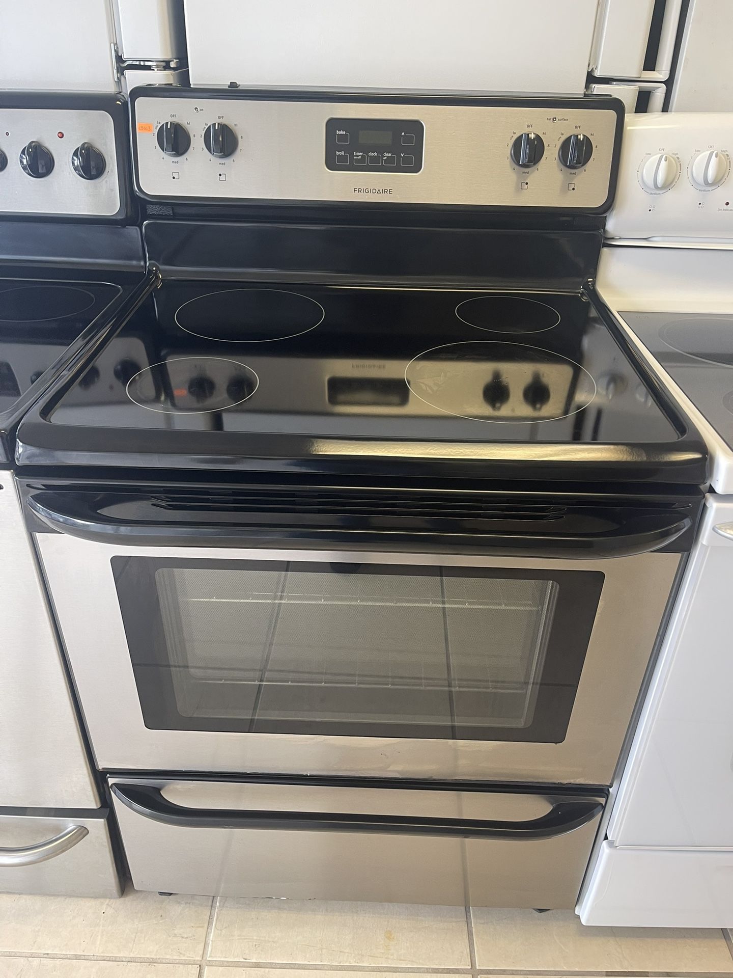 FRIGIDAIRE GLASS TOP STOVE STAINLESS STEEL