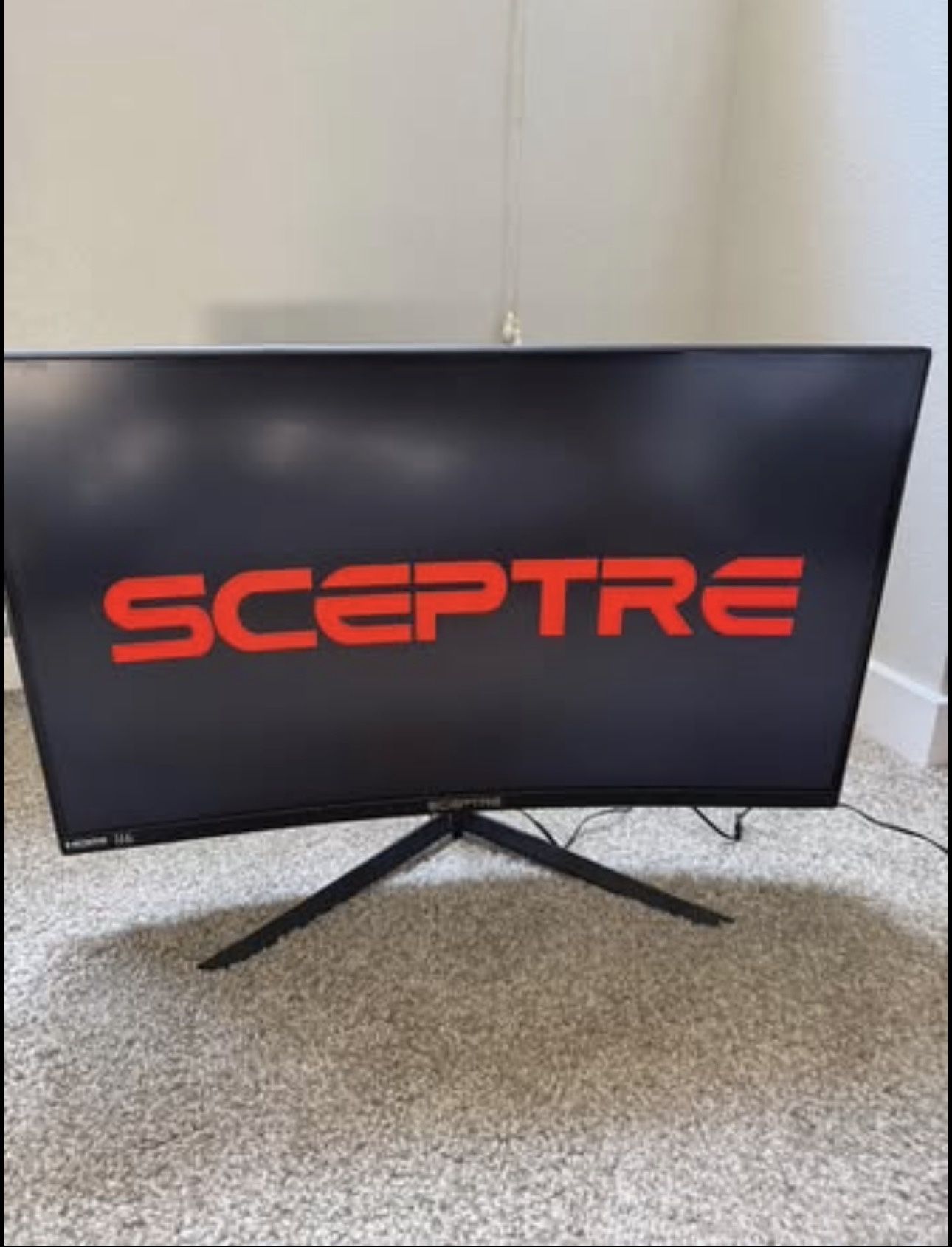 Selling sceptre Gaming Monitor / Curved 144hz