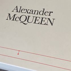 Alexander McQueen 