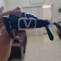 Valentino official shades