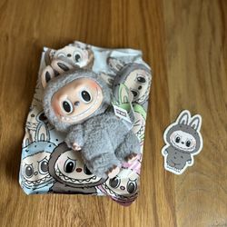 Pop Mart Labubu The Monsters Exciting Macaron Vinyl Face Plush Purse Charm Sesame Bean Grey Toy Key Chain 