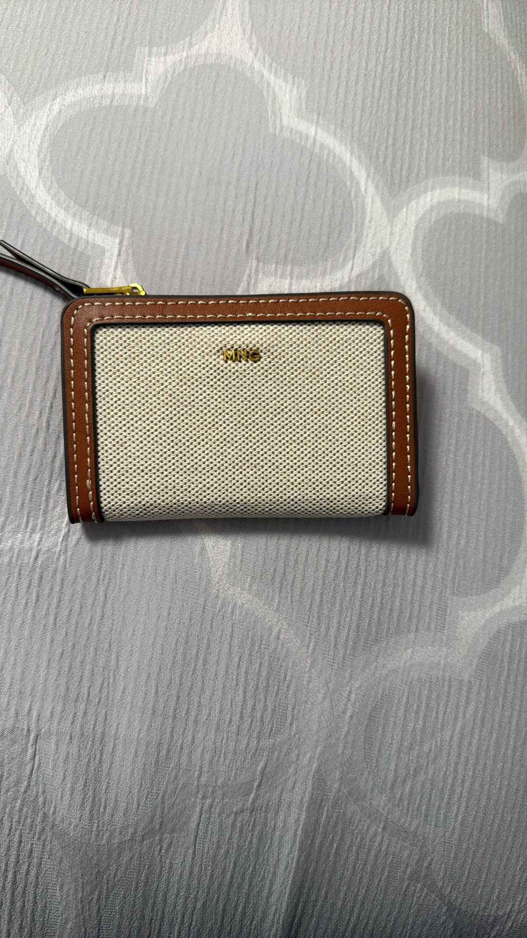 Mango MNG Wallet