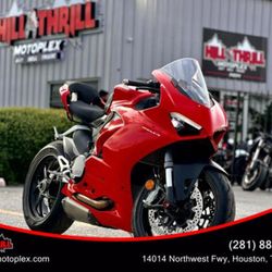 2023 Ducati Panigale V2