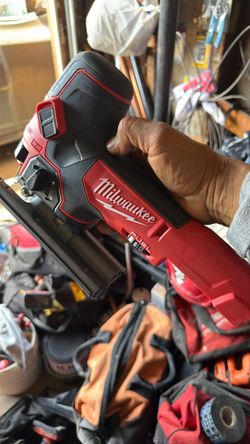 Caladora Milwaukee 18 volt fuel