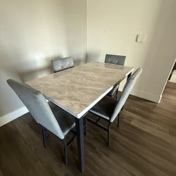 Small Doing Room Table
