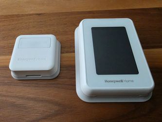 Honeywell Home T9 WIFI Smart Thermostat, Smart Room Sensor Ready, Touchscreen Display, Alexa and Google Assist $100