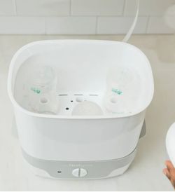 Baby bottle Steam sterilization device