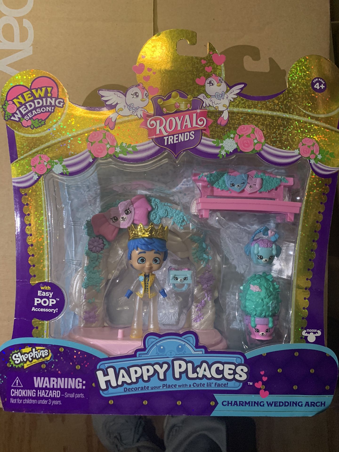 Shopkins Happy Places Charming Wedding Arch