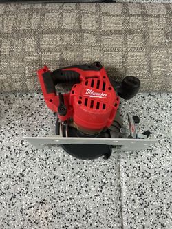 Milwaukee circular saw