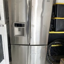 Refrigerator Kenmore 