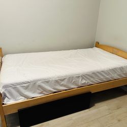 Twin Bed Maple Wood 