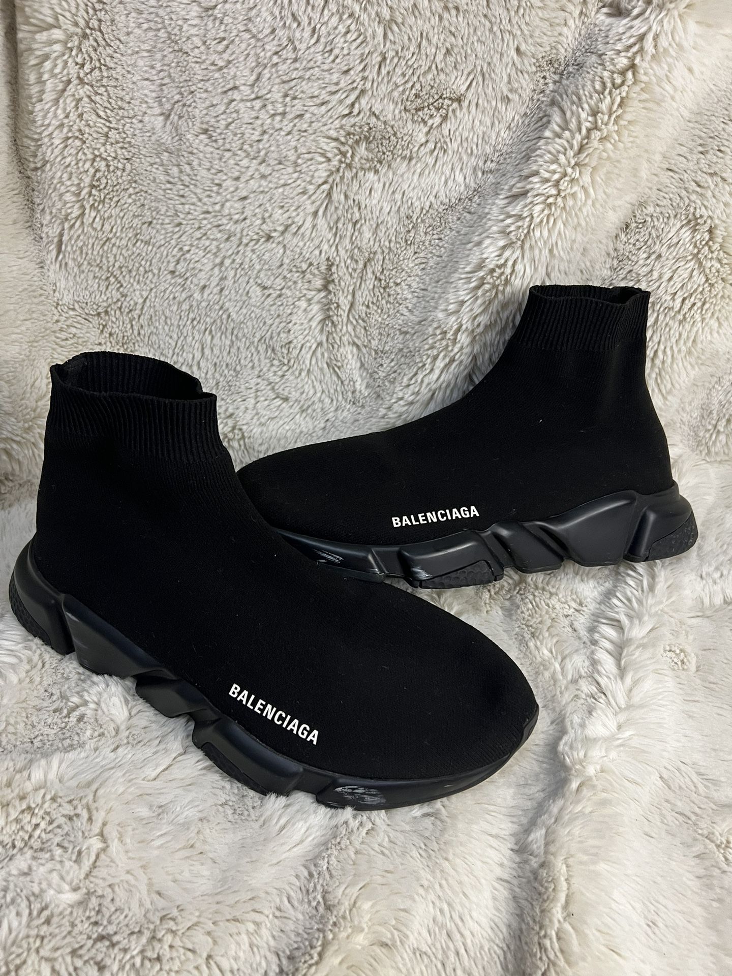 Belenciaga MEN'S SPEED 2.0 MONOCOLOR RECYCLED KNIT SNEAKER IN BLACK