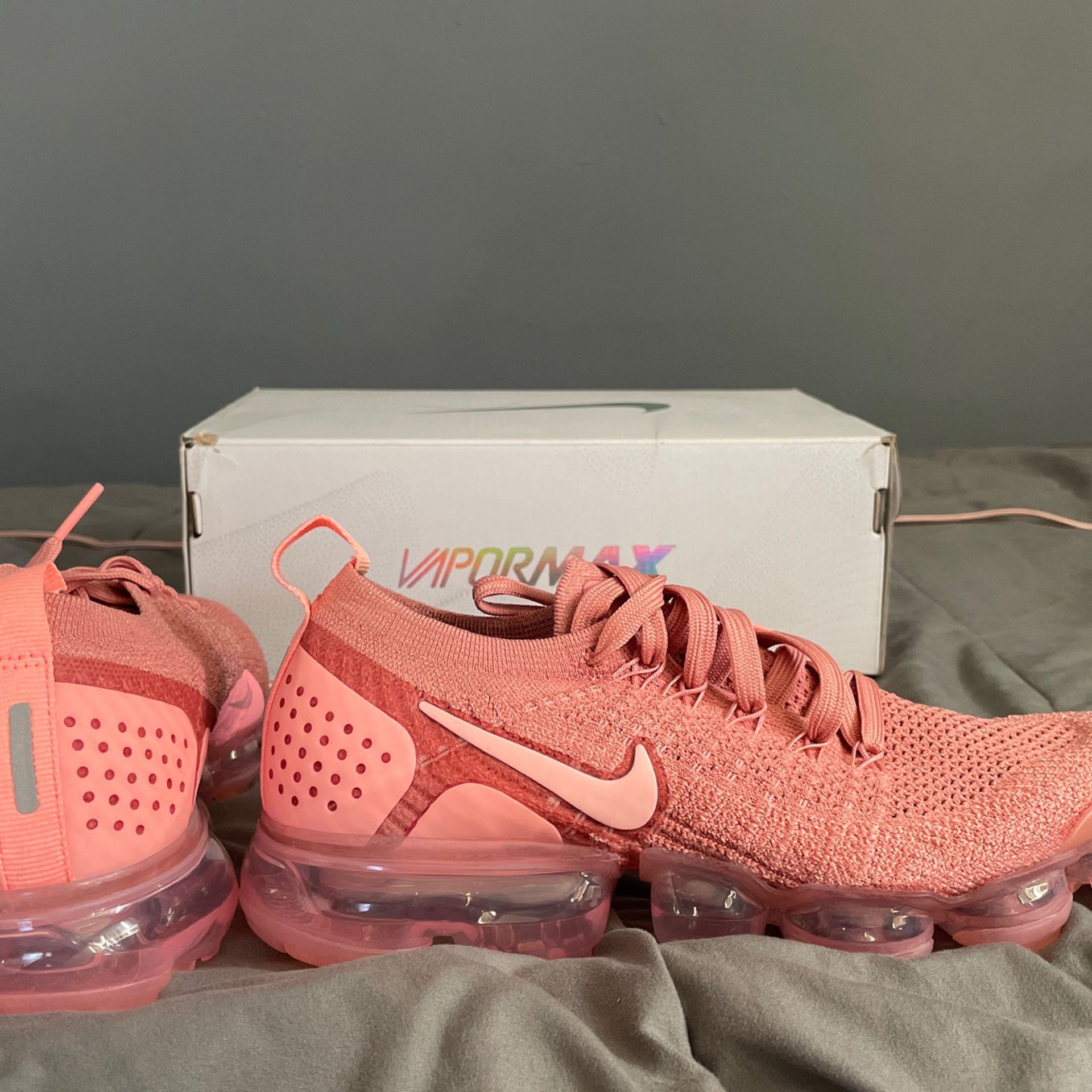 womens nike air vapormax flyknit Rust Pink Size Rare