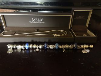 Pandora bracket w/ 25 charms, Pandora necklace with heart charm