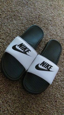 Brand NEW Nike Slides size 14
