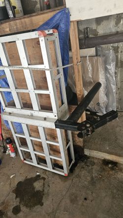 Carrier for truck car