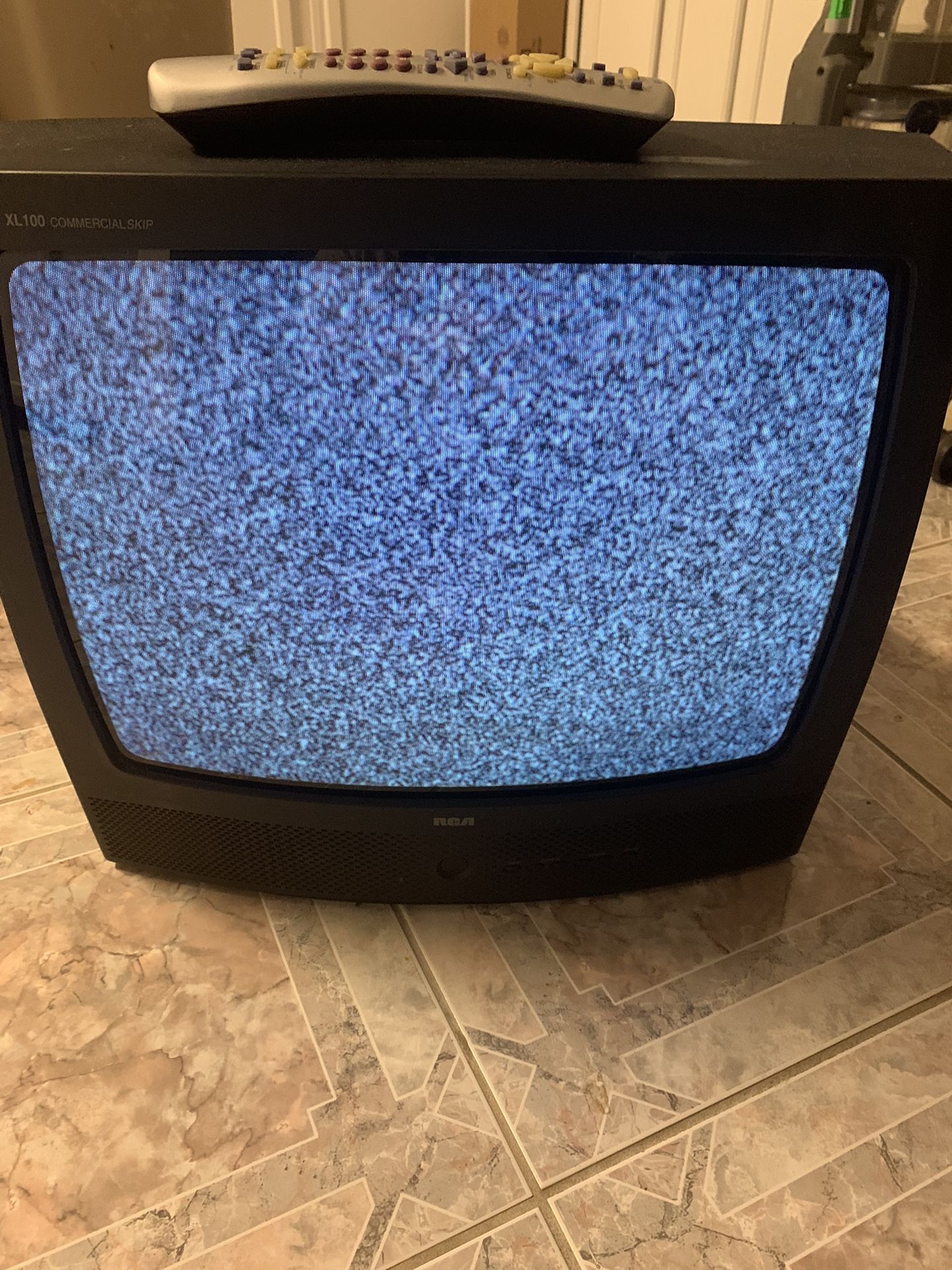 RCA 19” CRT tv for sale including remote.